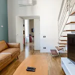 In Flats Διαμέρισμα *